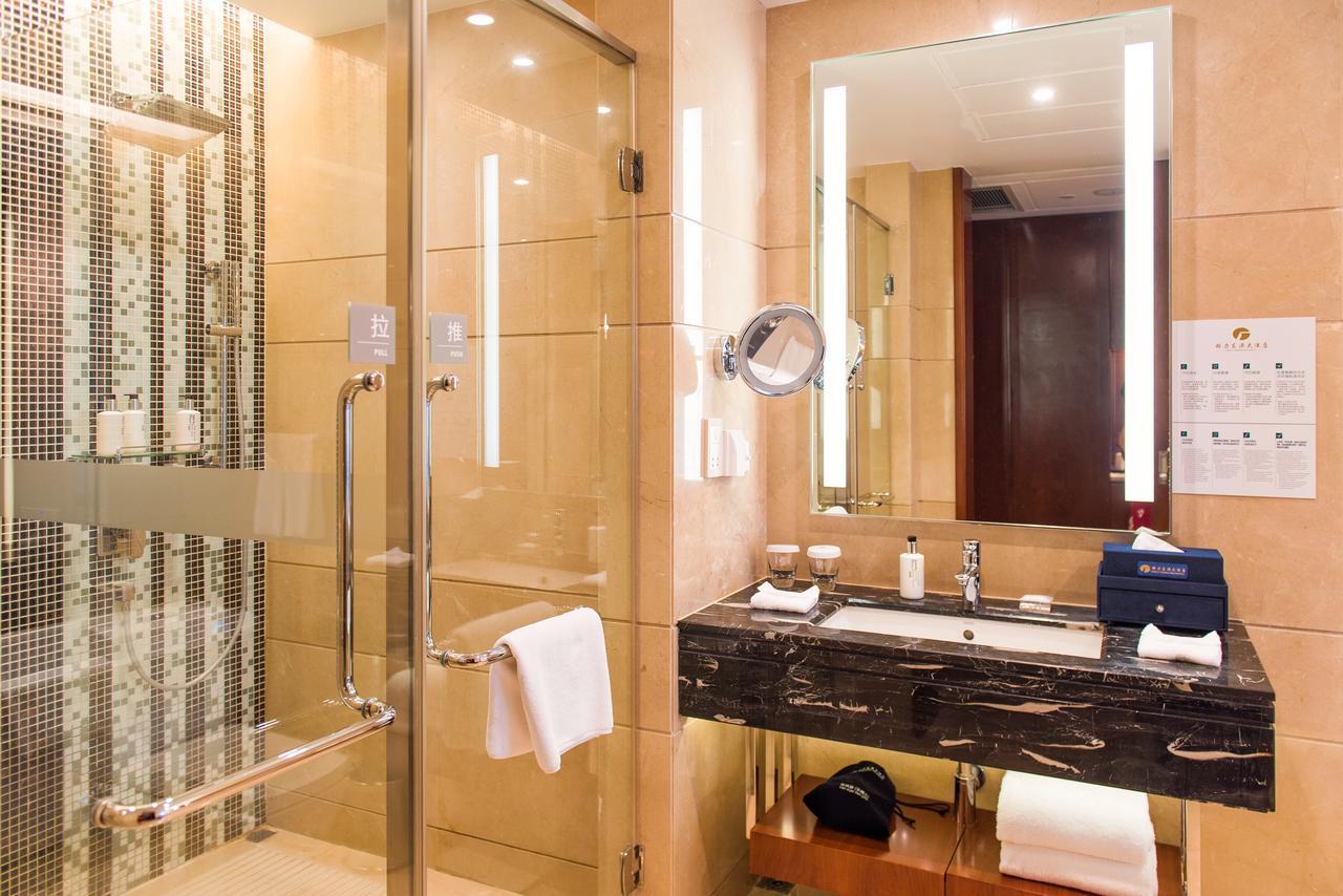 Gree Dong Ao Hotel Zhuhai Exteriör bild